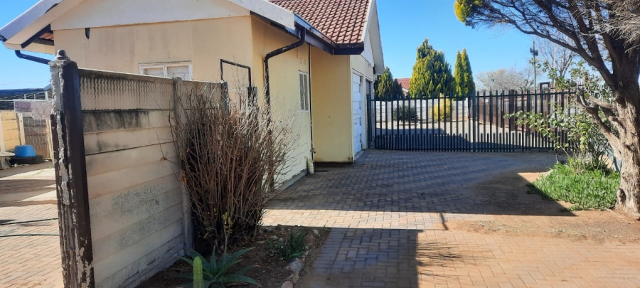 3 Bedroom Property for Sale in Odendaalsrus Free State